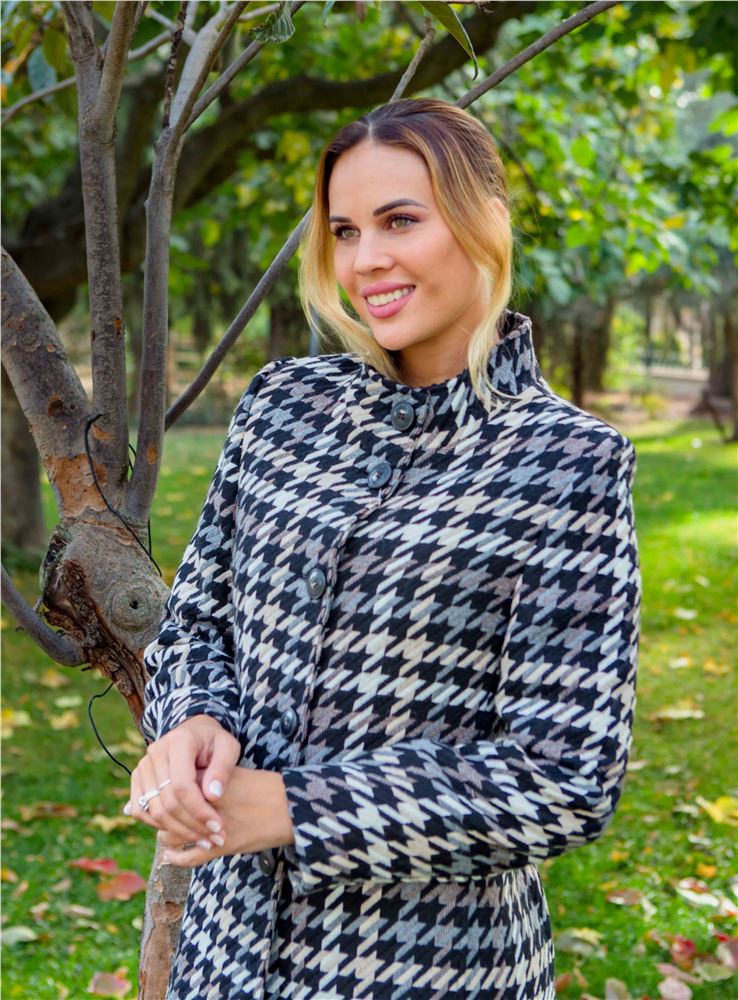 588 9924 ABRIGO CHRISTINA FELIX