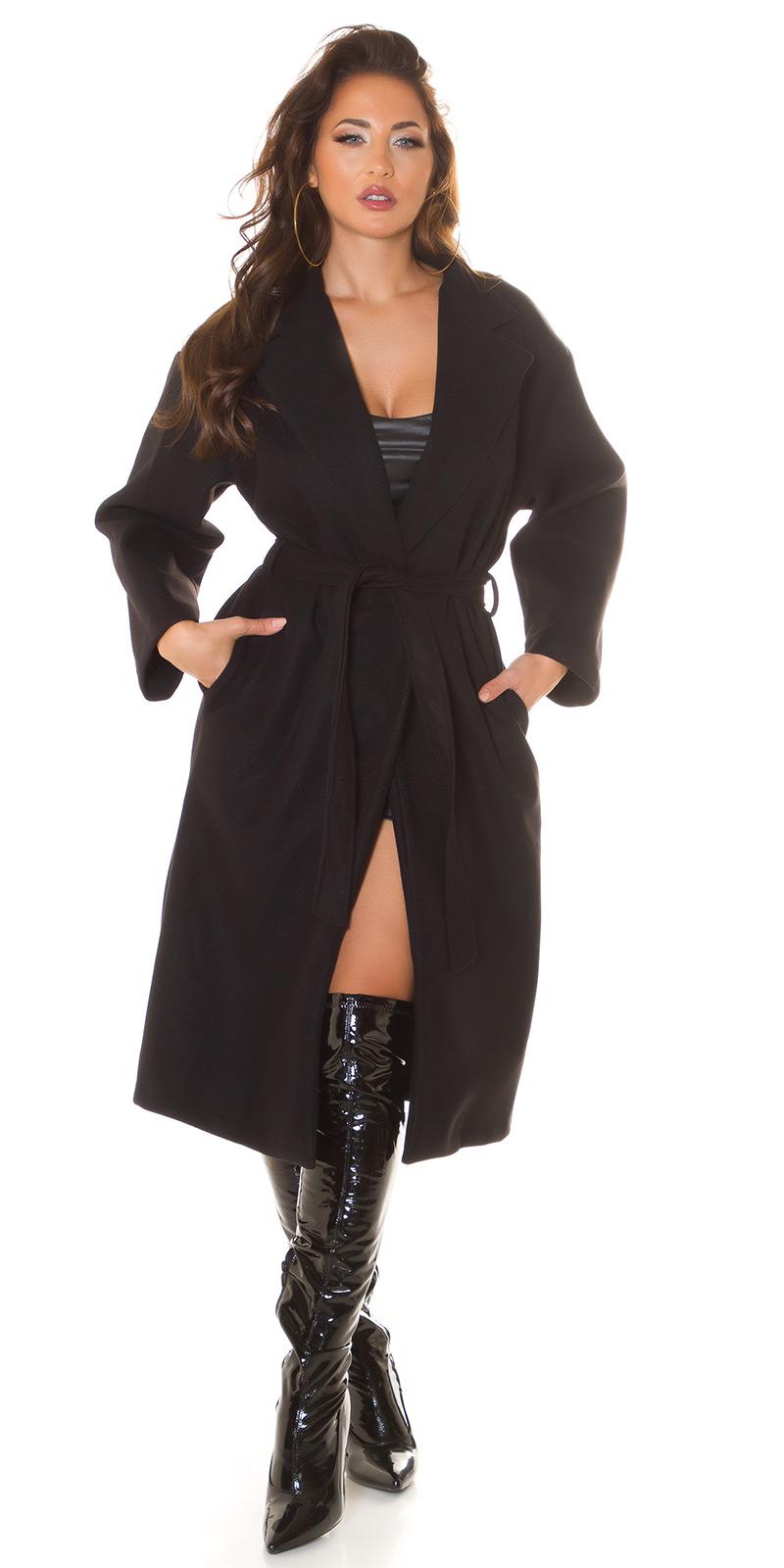 Abrigo largo de moda con cinturón negro