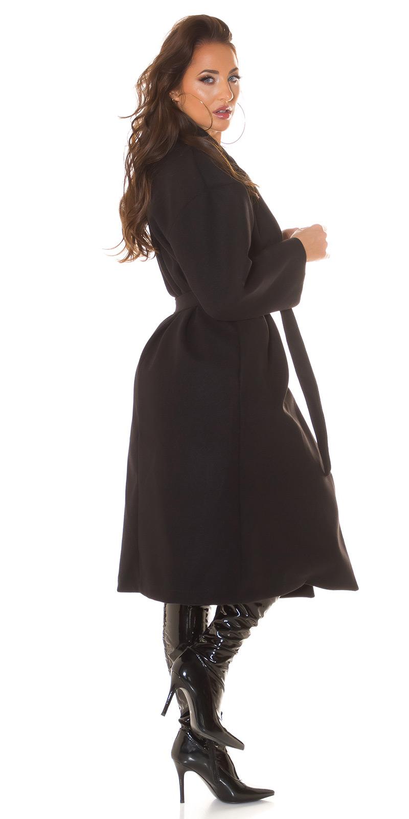 Abrigo largo de moda con cinturón negro