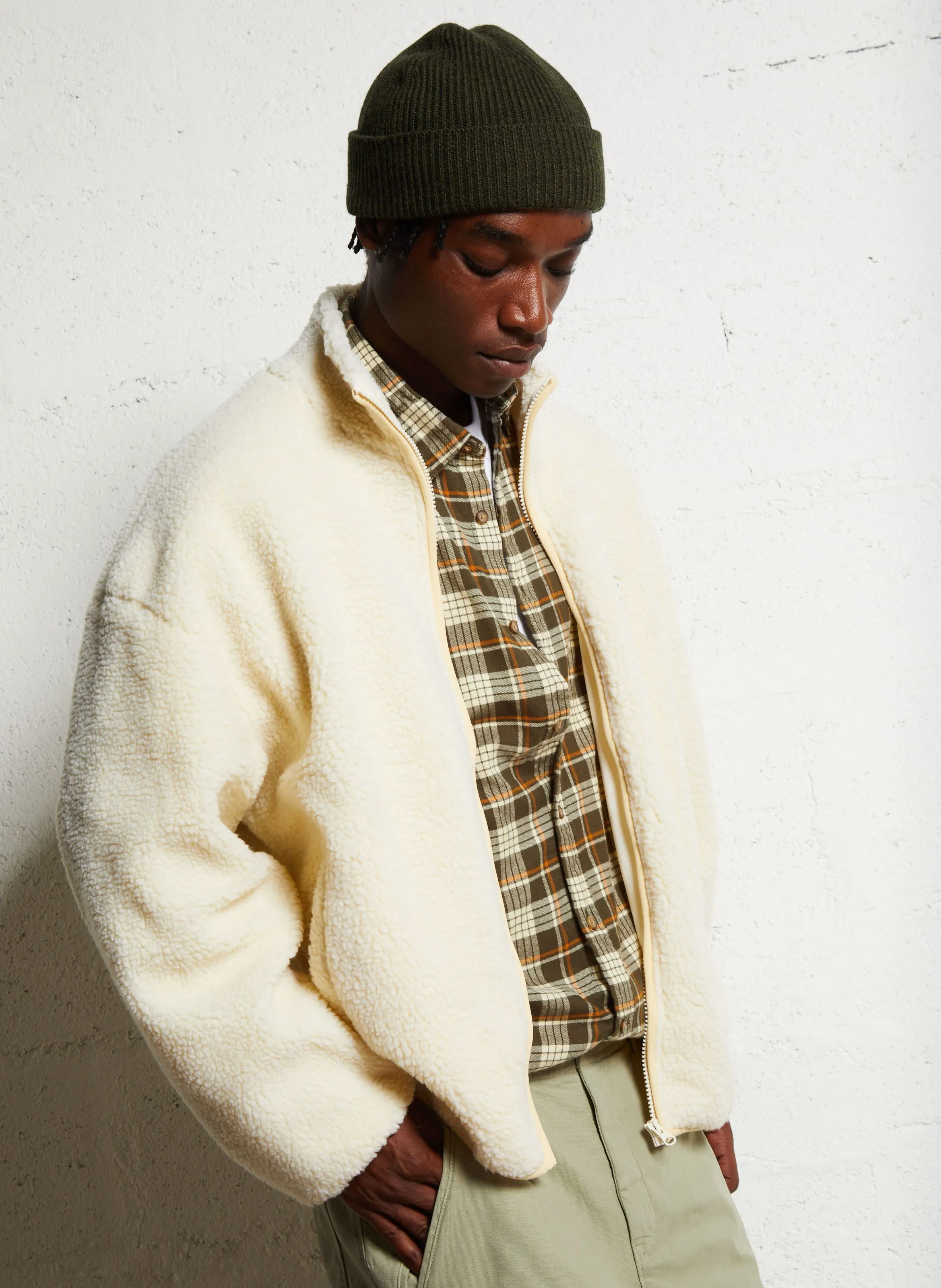 AMERICAN VINTAGE HOKTOWN  CHAQUETA DE BORREGUITO CON CUELLO ALTO EN BEIGE