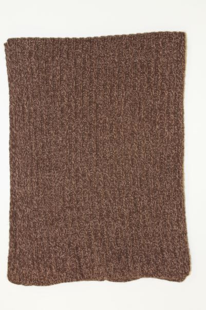 BUFANDA DE HOMBRE GISBI 401 MARRON