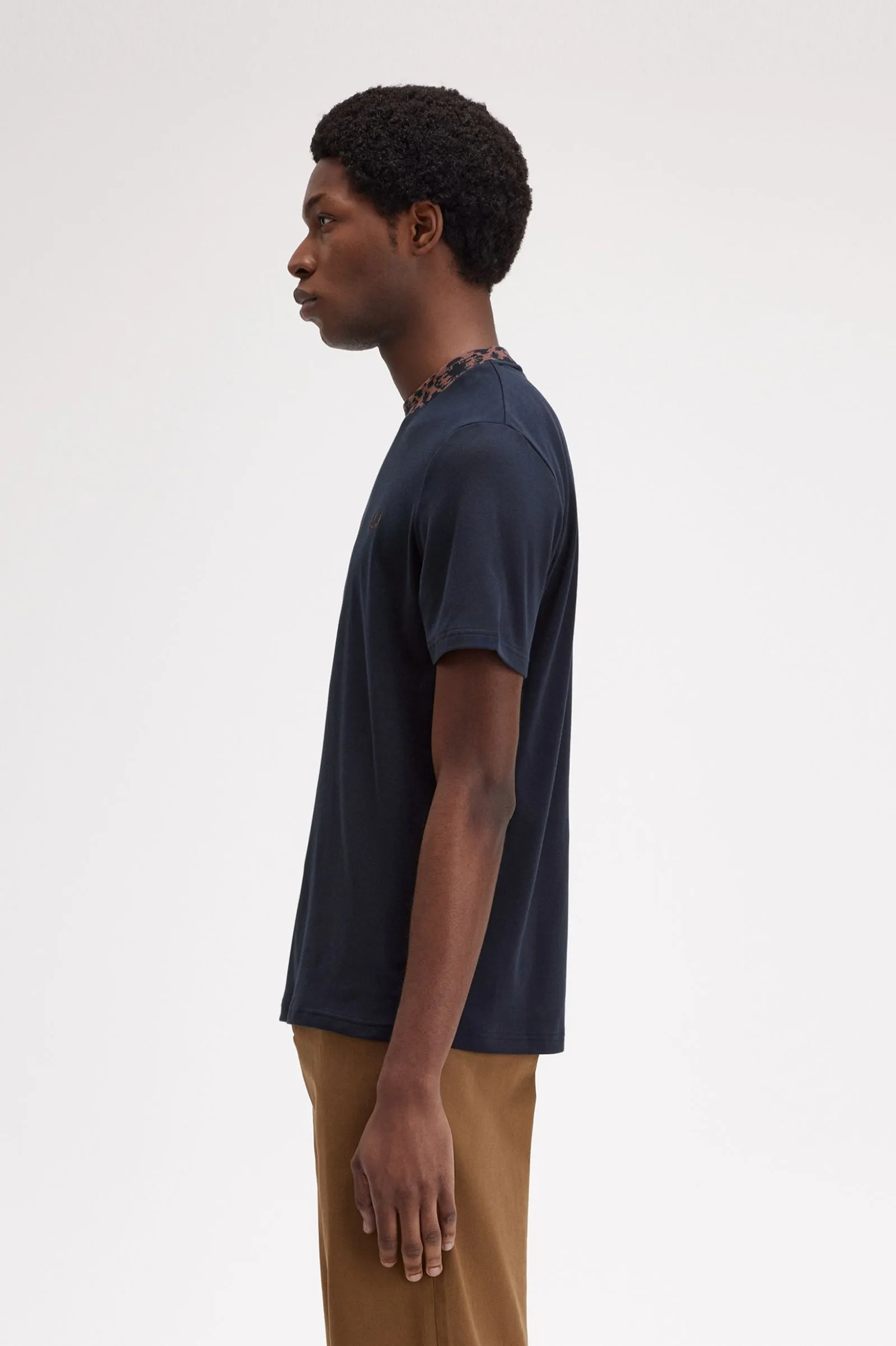 Camiseta con ribete de jacquard