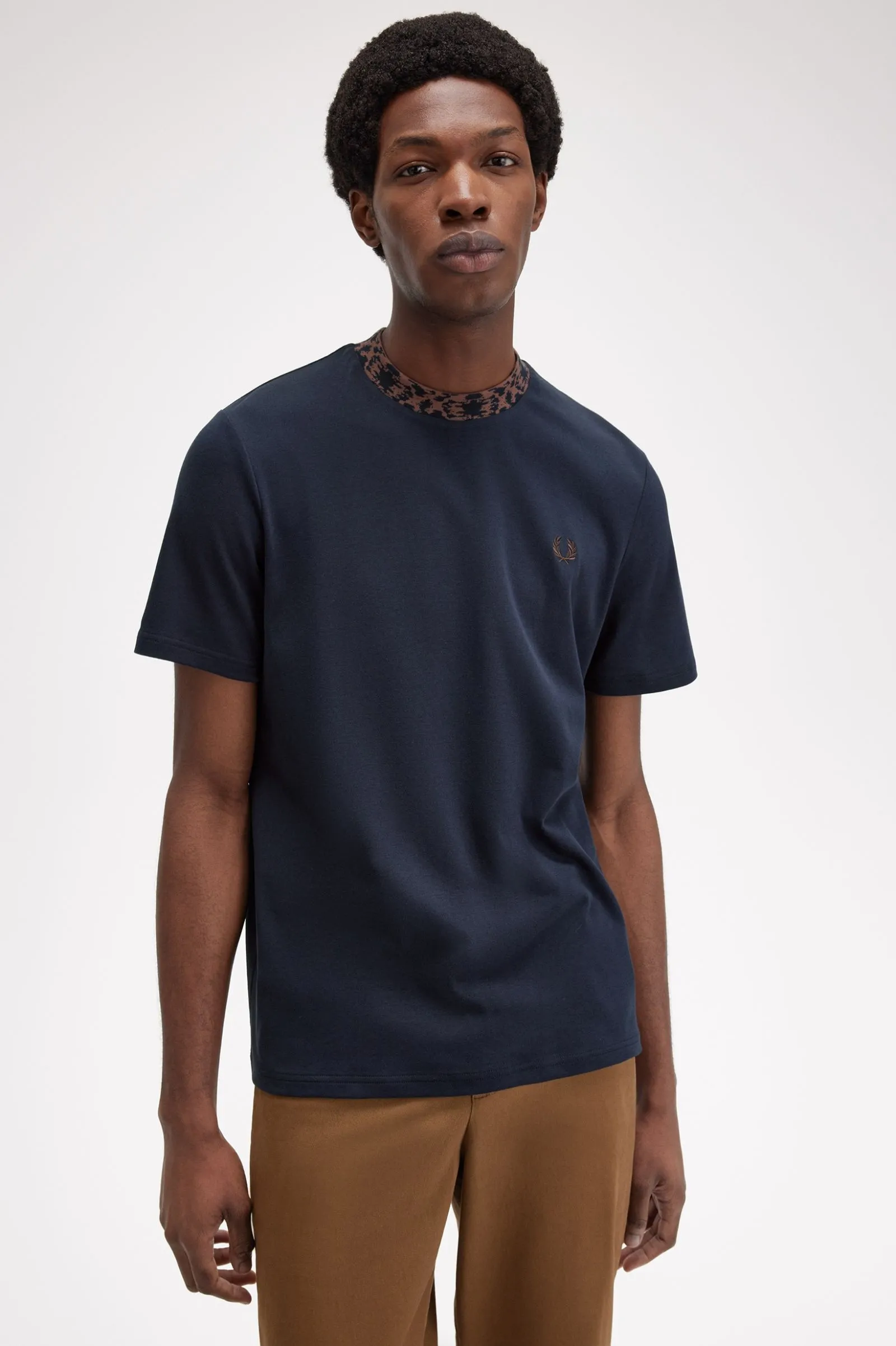 Camiseta con ribete de jacquard