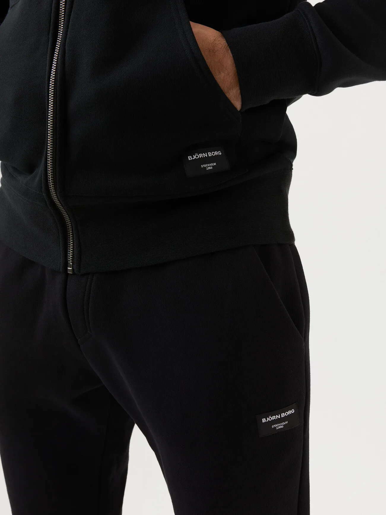 Centre Zip Hood