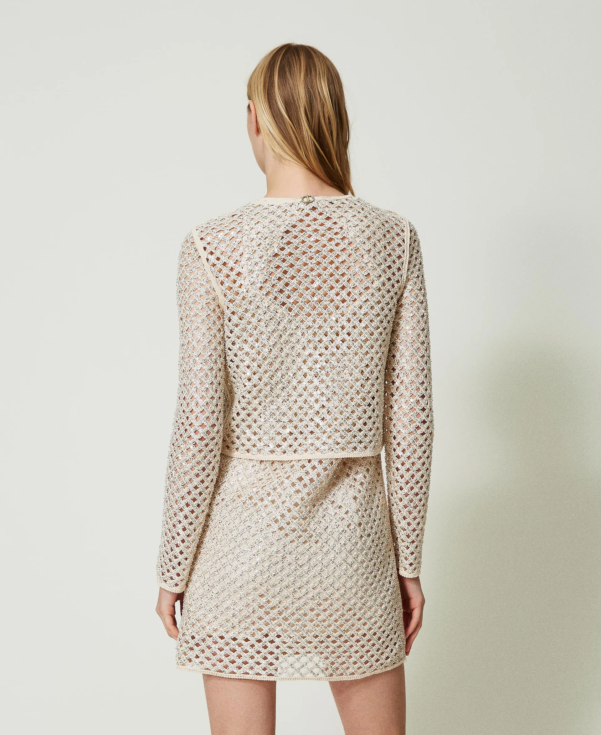 Chaqueta de red con bordado