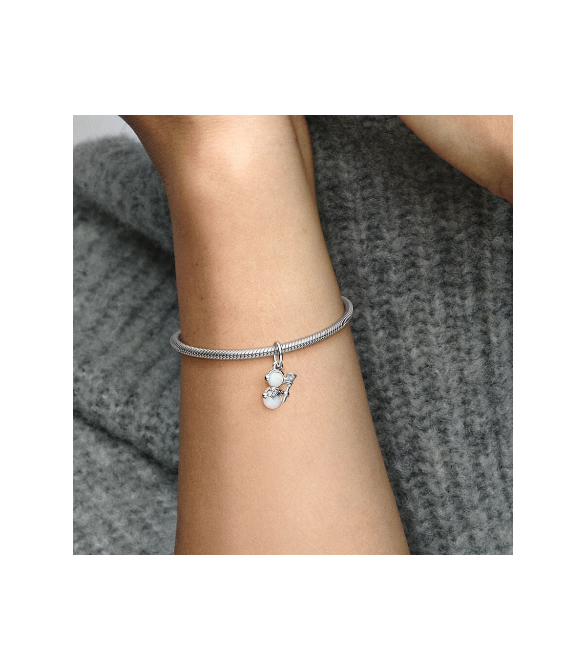CHARM COLGANTE PANDORA MUñECO DE NIEVE OPALESCENTE  792981C01