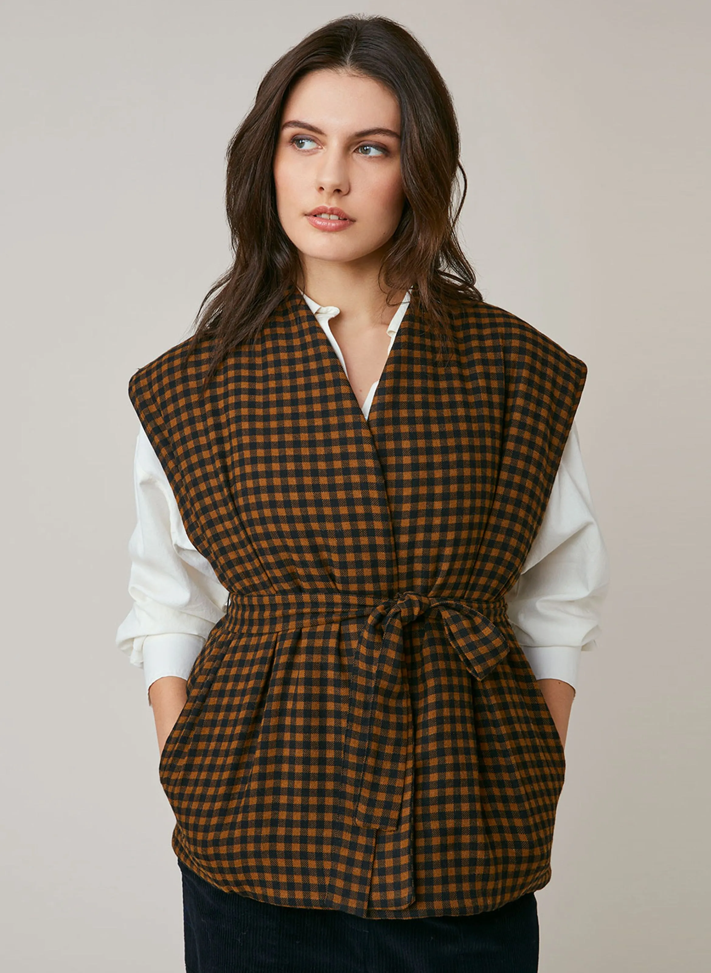 HARRIS WILSON FLORIDE  CHAQUETA DE CUADROS CON CUELLO DE PICO EN MARRON