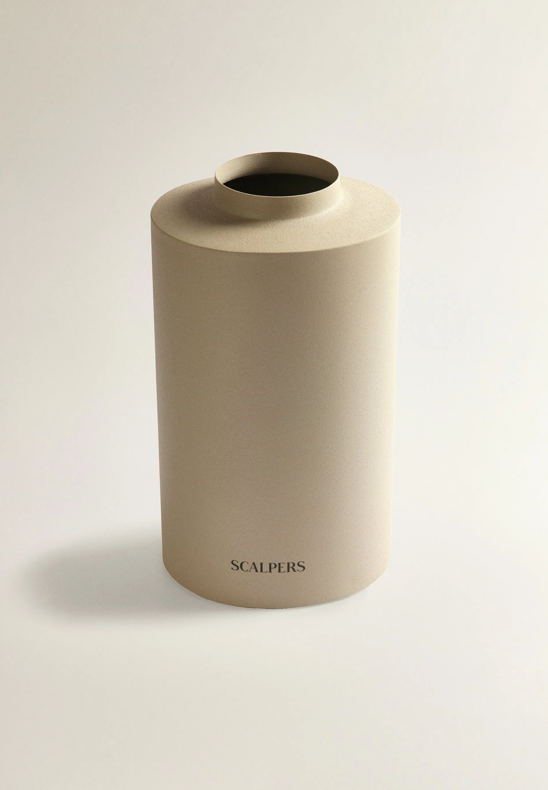 JARRÓN DECORATIVO METAL ALTO