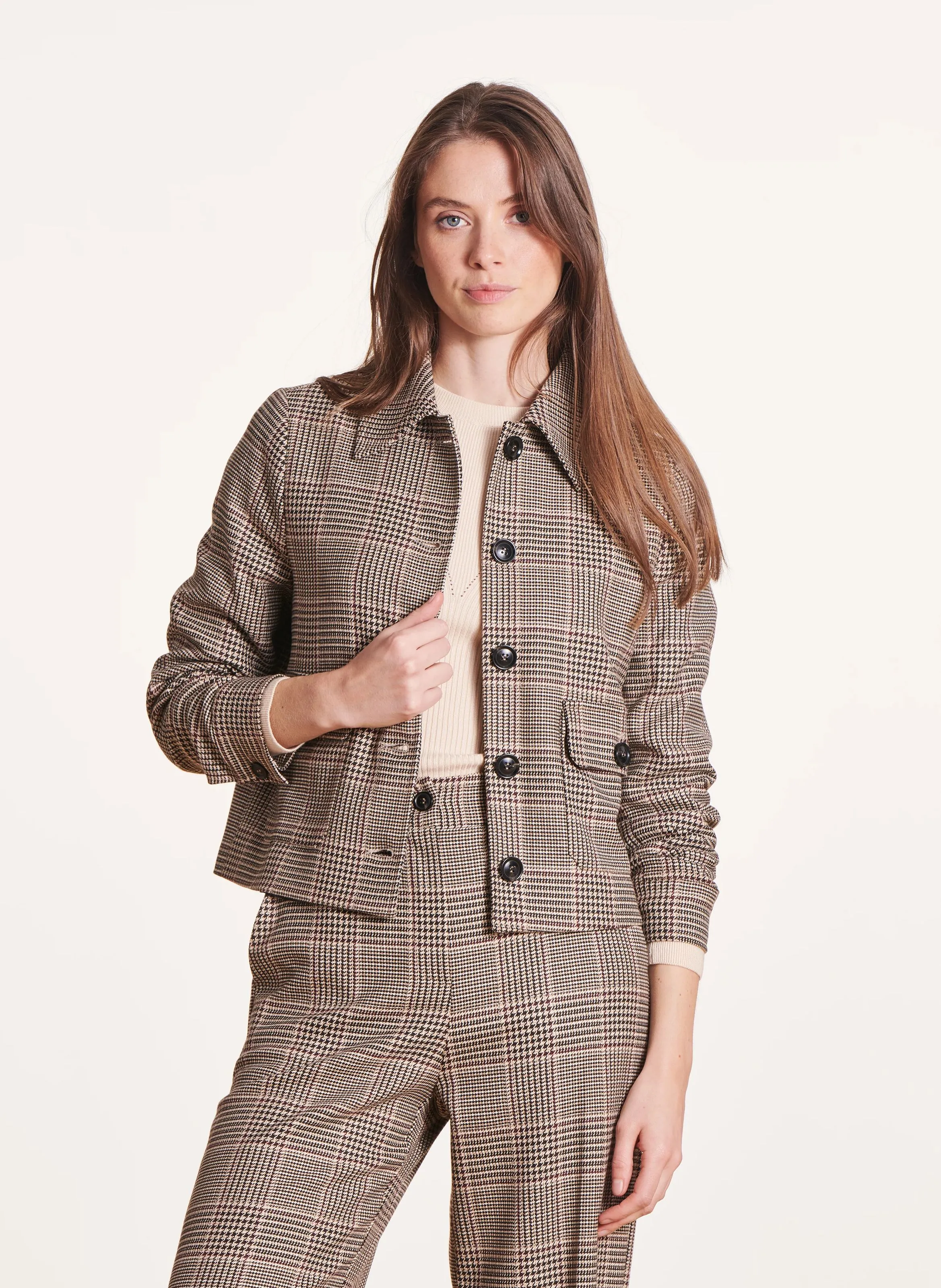 LA FEE MARABOUTEE Chaqueta corta de cuadros en marron