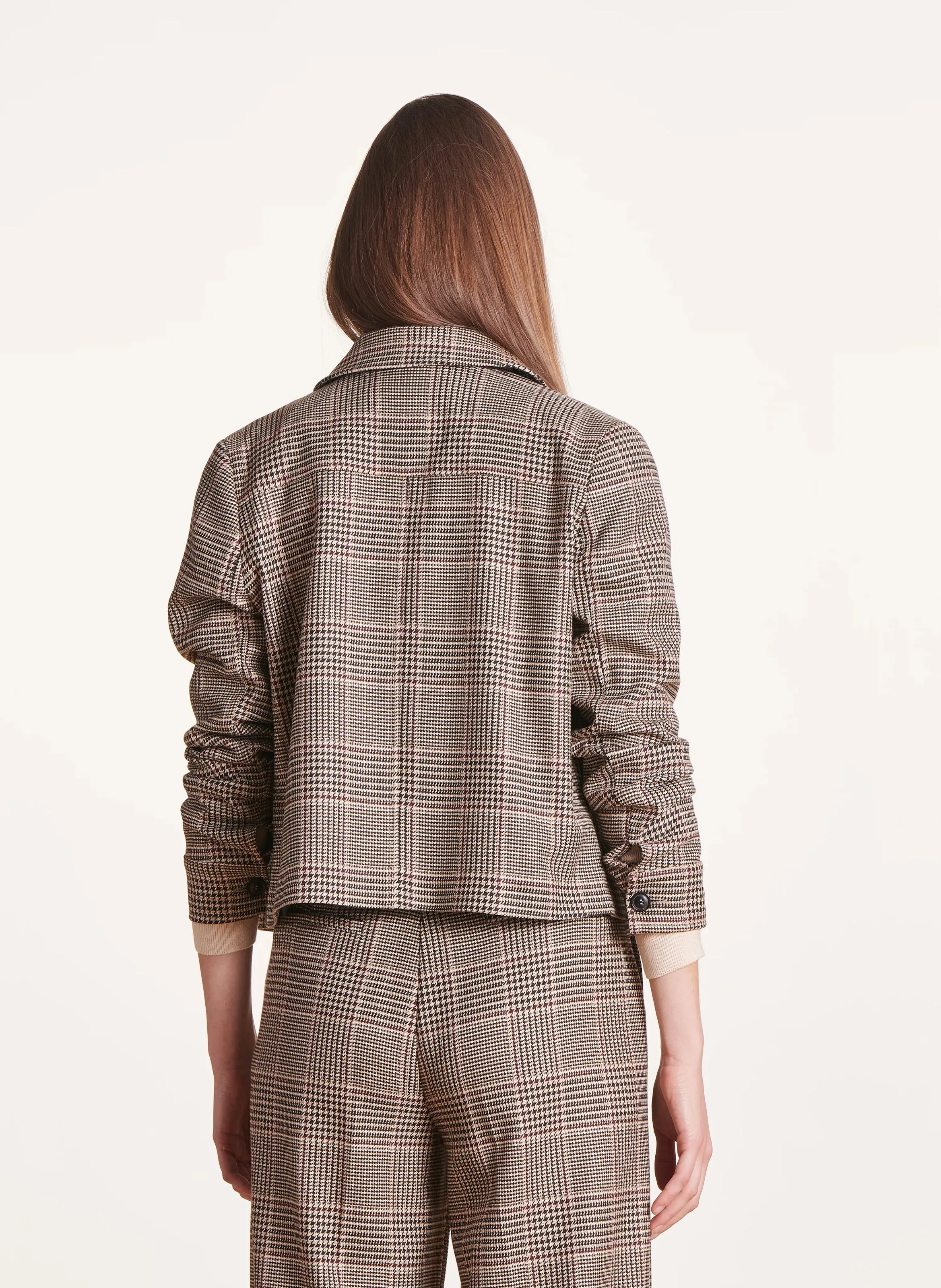 LA FEE MARABOUTEE Chaqueta corta de cuadros en marron