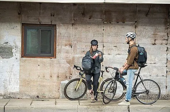 MOCHILA CAMELBAK MULE COMMUTE  BLACK