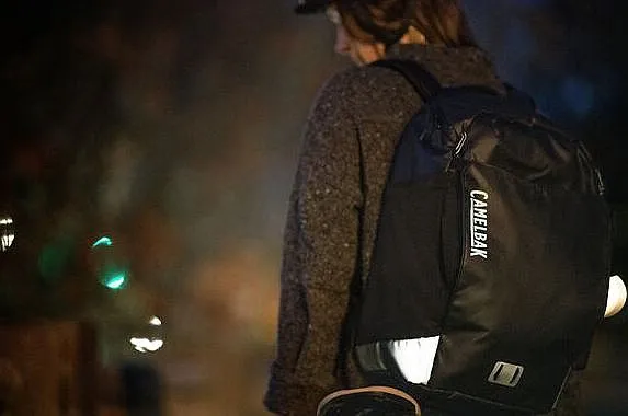 MOCHILA CAMELBAK MULE COMMUTE  BLACK