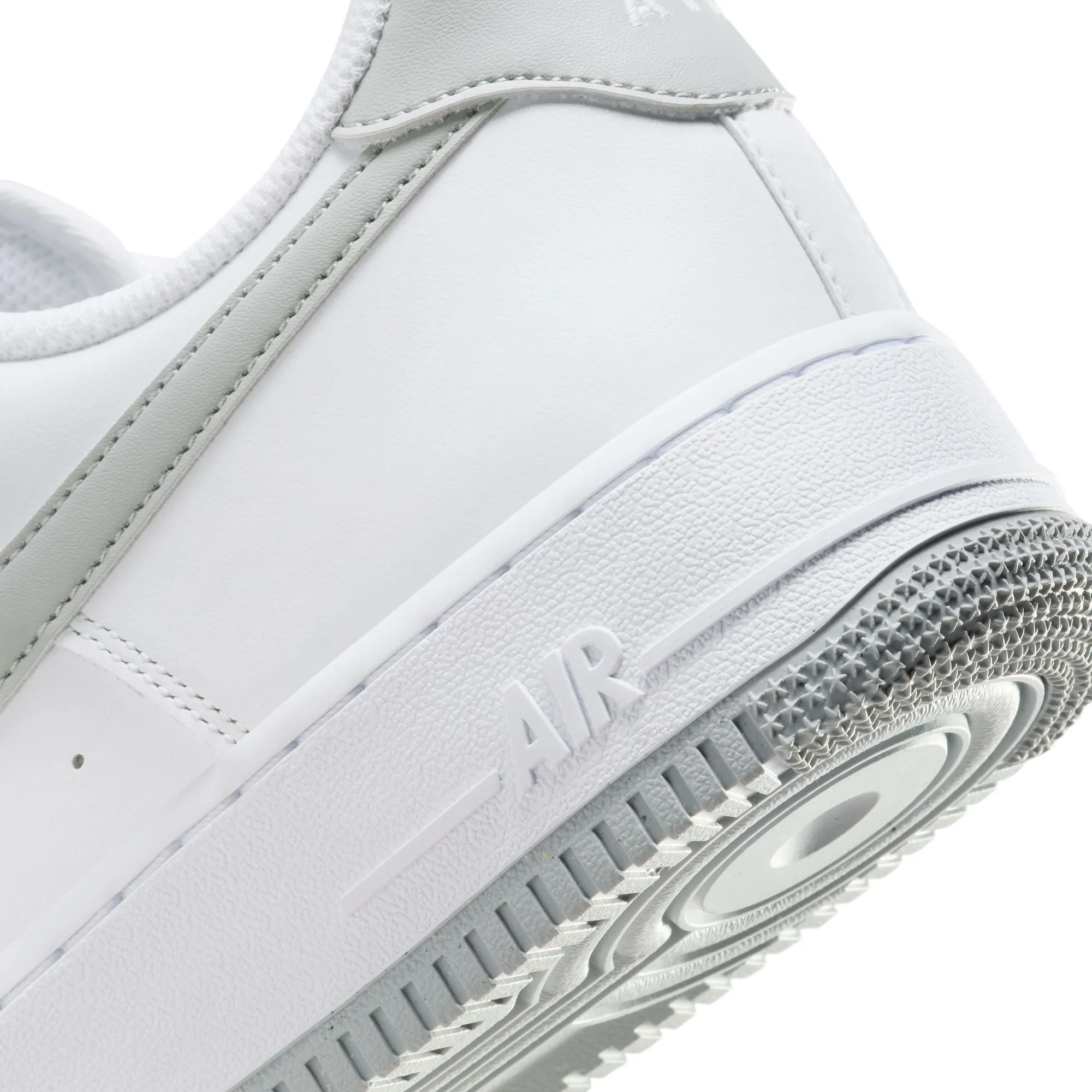 NIKE AIR FORCE 1 '07 WHITE/LT SMOKE GREYWHITE