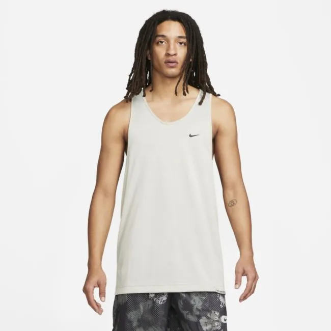Nike Standard Issue Reversible