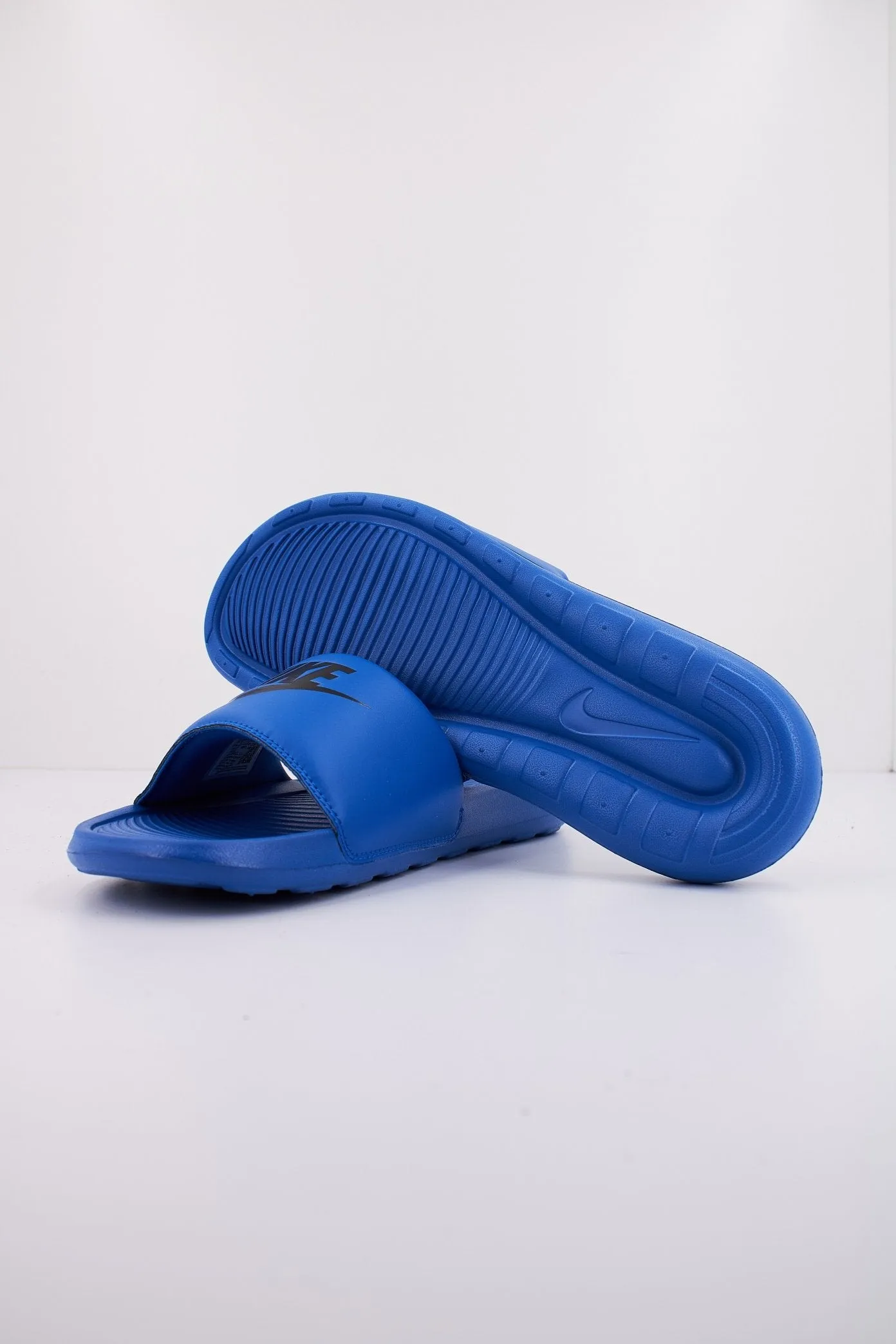 NIKE VICTORY ONE