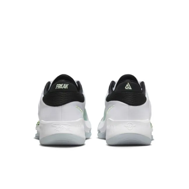 Nike Zoom Freak 4