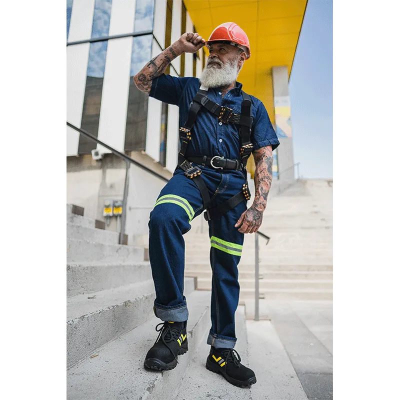 PANTALóN DE MEZCLILLA CON REFLEJANTE MOD. PANTDENIMR MARCA LICA