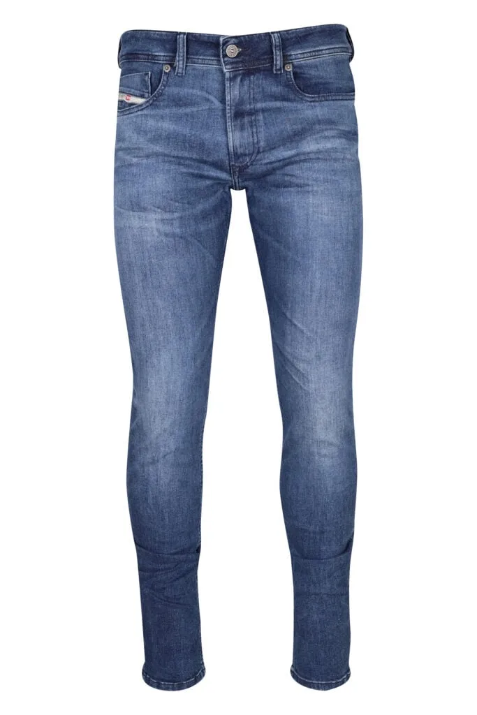 Pantalón vaquero azul claro 