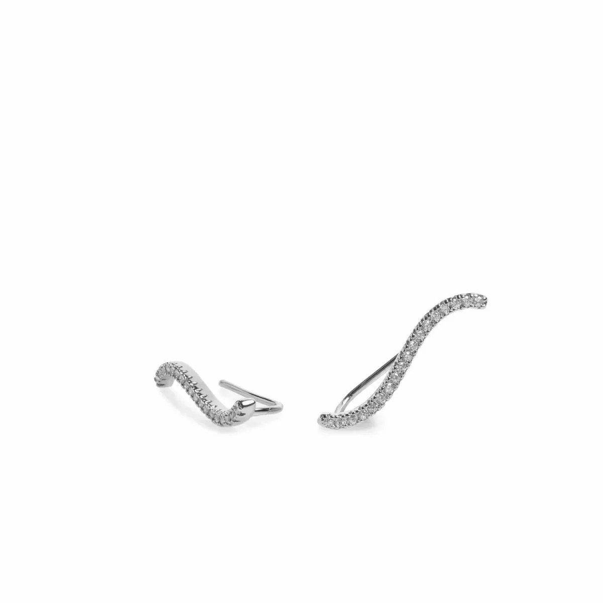 Pendientes trepadores en plata diseo curvado