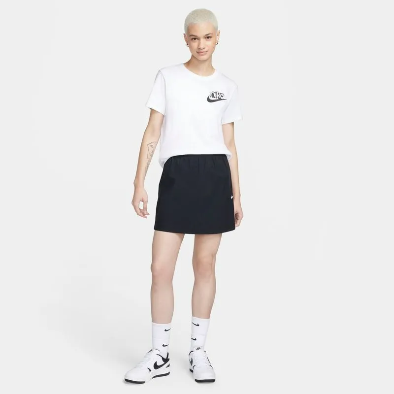 Polera Lifestyle Mujer Nike Sportswear Blanca
