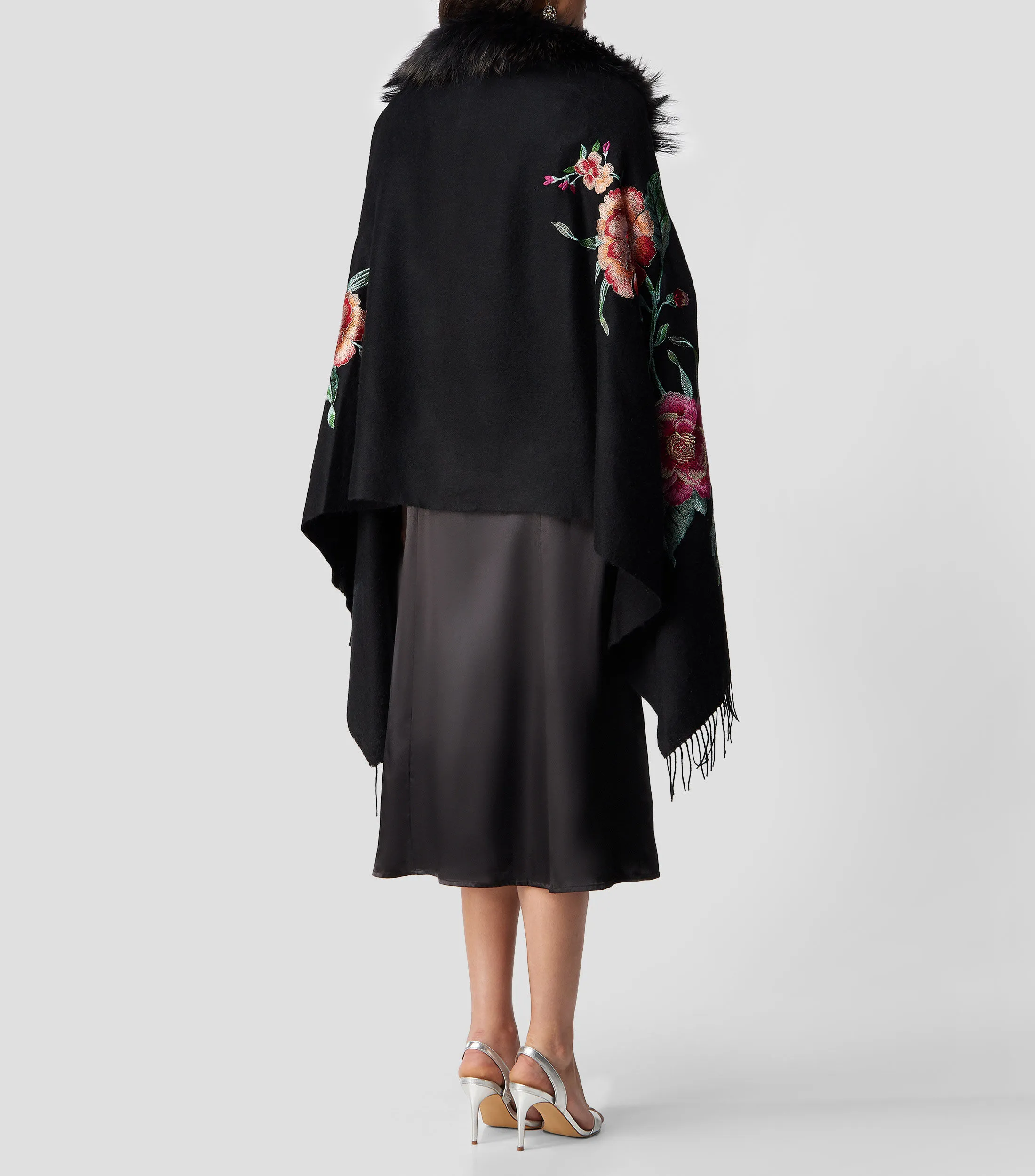 Riva Capa con bordado floral Mujer