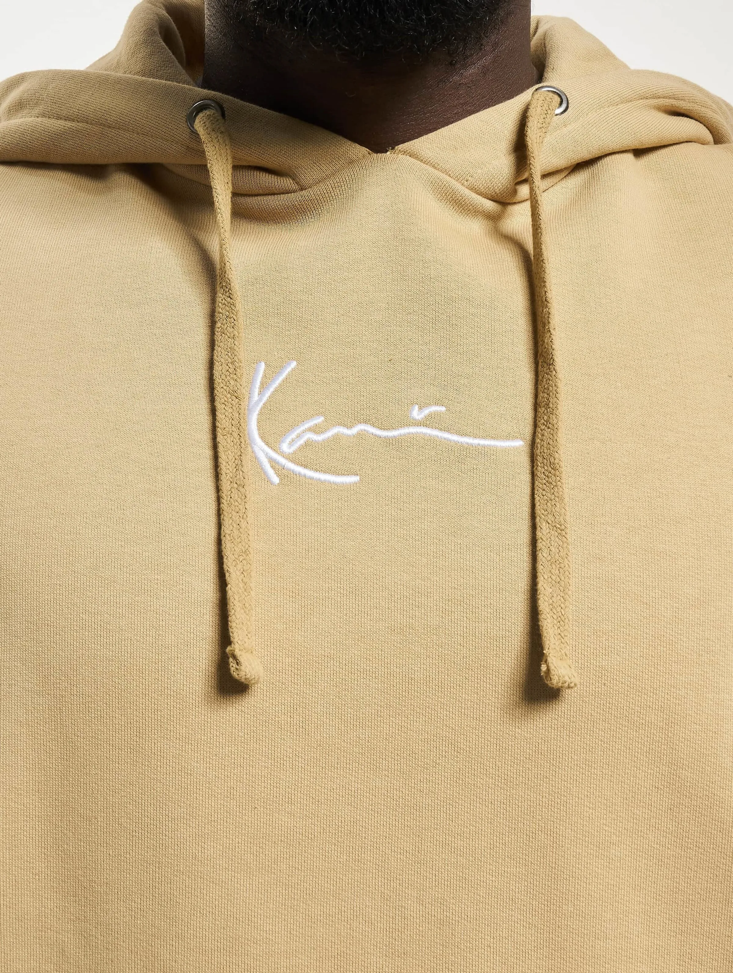 Small Signature Essential
