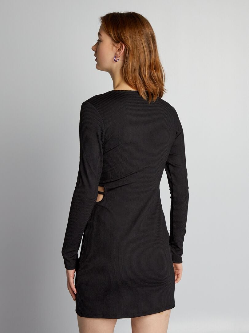 VESTIDO CORTO DE MANGA LARGA  NEGRO