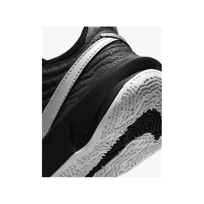 Zapas Nike Team Hustle