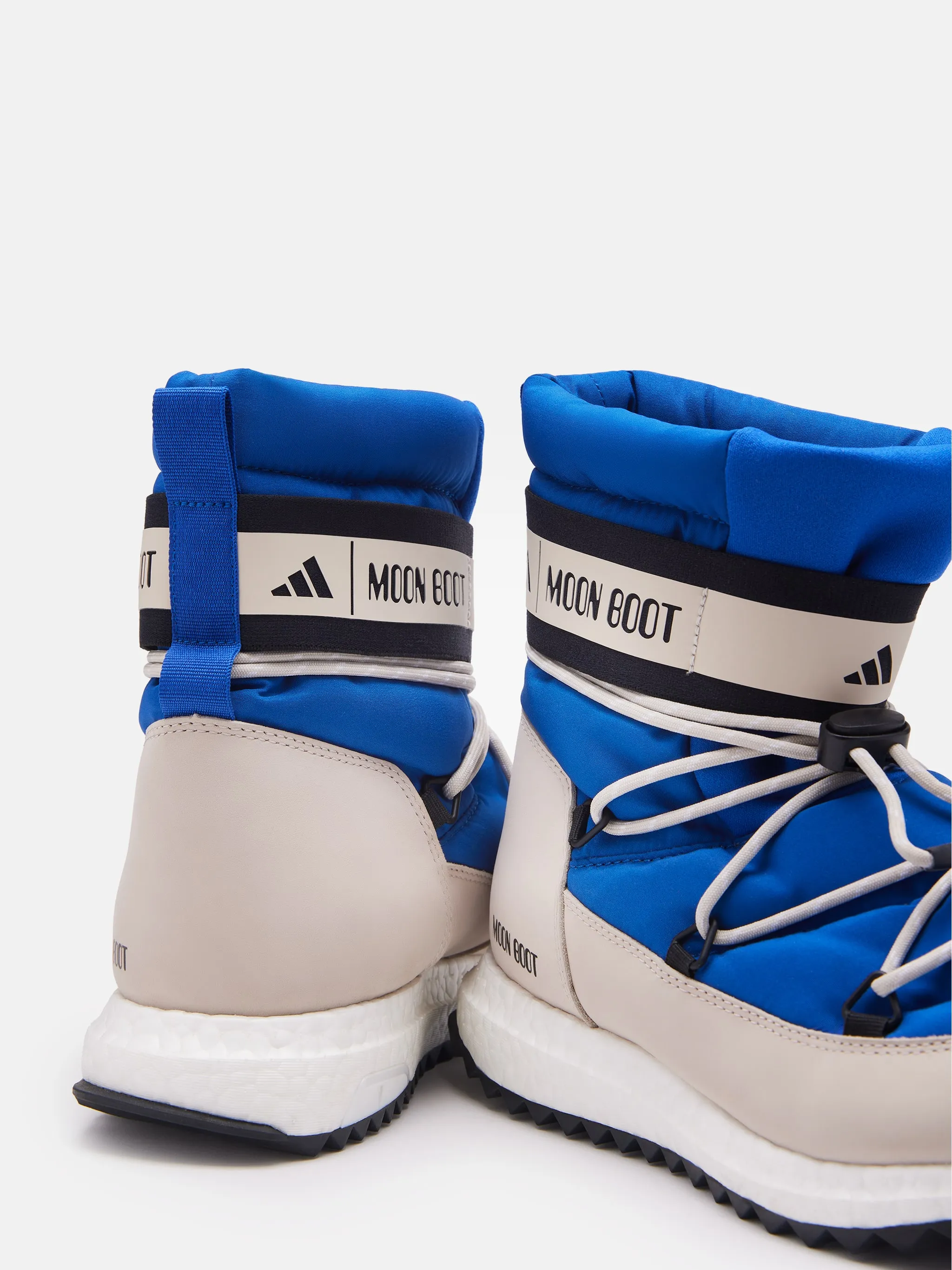 Zapatillas Moonboost Low High azul de adidas x Moon Boot