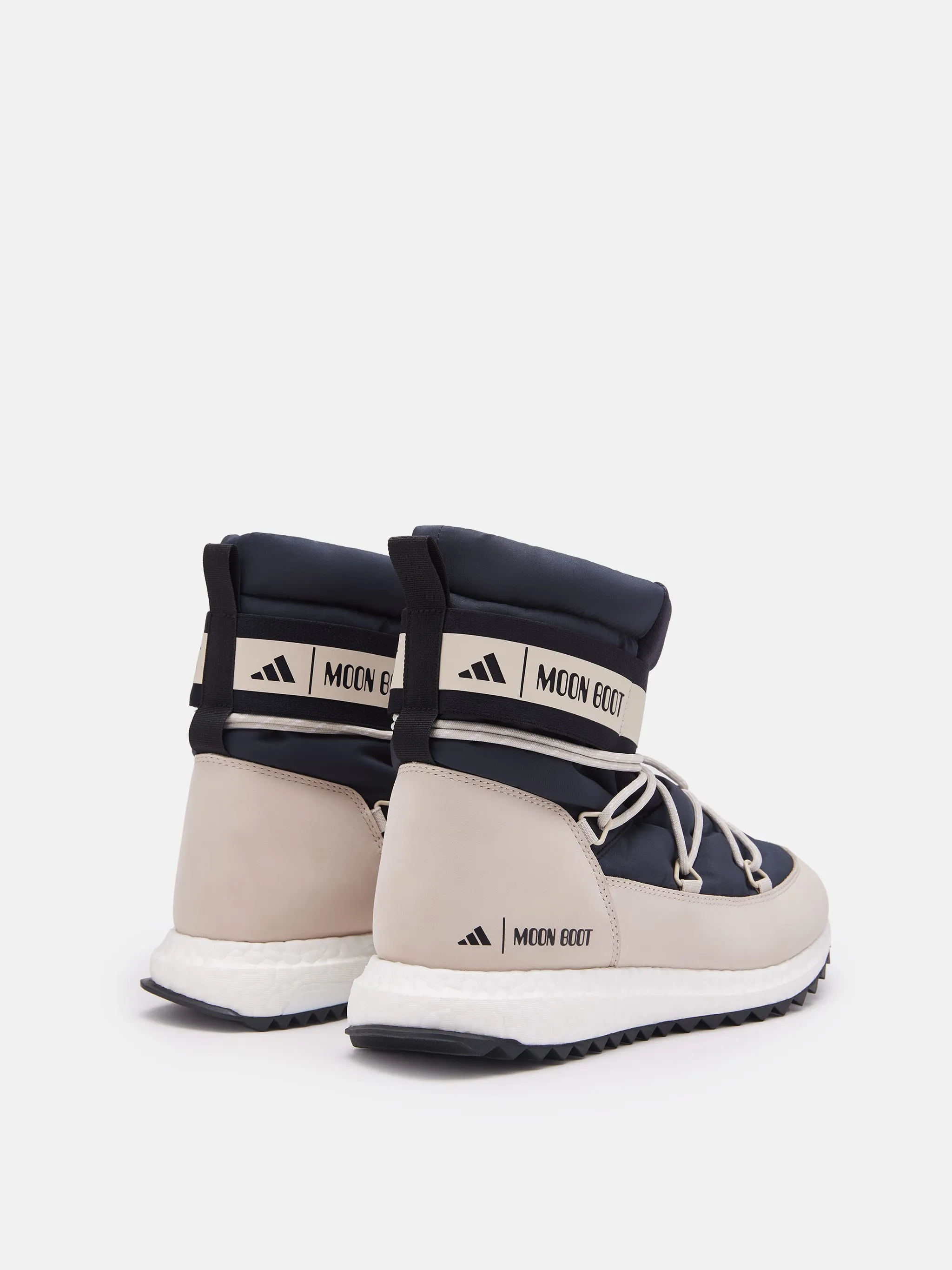 Zapatillas Moonboost Low High negras de adidas x Moon Boot
