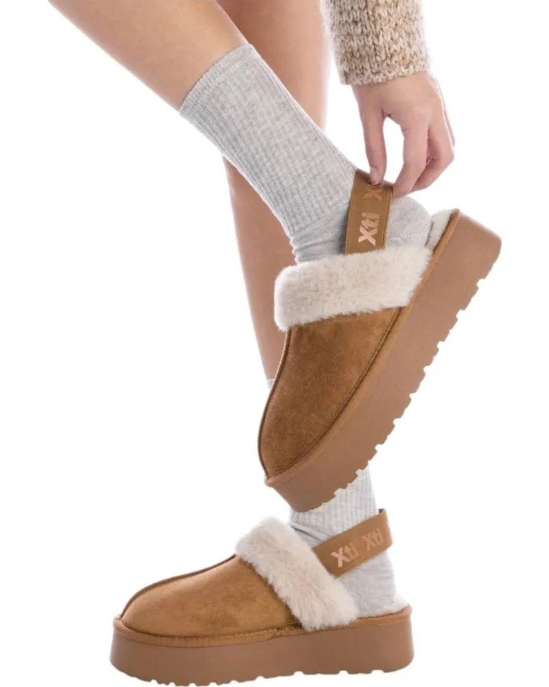 Zuecos XTI  de Mujer ZUECOS DE MUJER 143488 EN  CAMEL